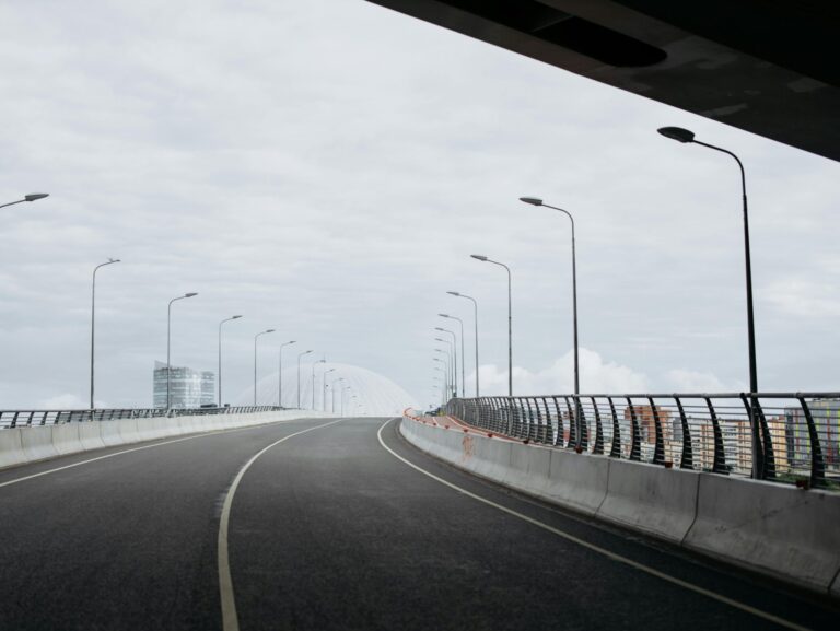 Kajian Kebolehlaksanaan Pembinaan Jambatan Labuan-Sabah*